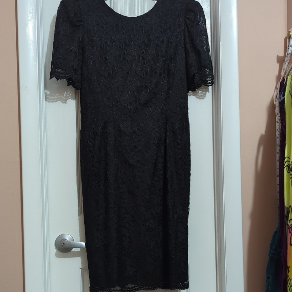 Elegant Black Lace Dress